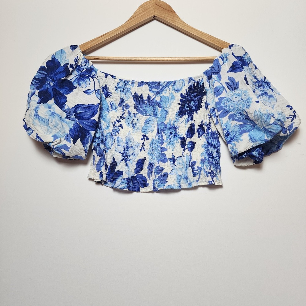 H&M Floral Smocked Off Shoulder Puff Sleeve Crop Top Blue White Size Small